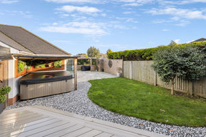 Photo 19- click for photo gallery